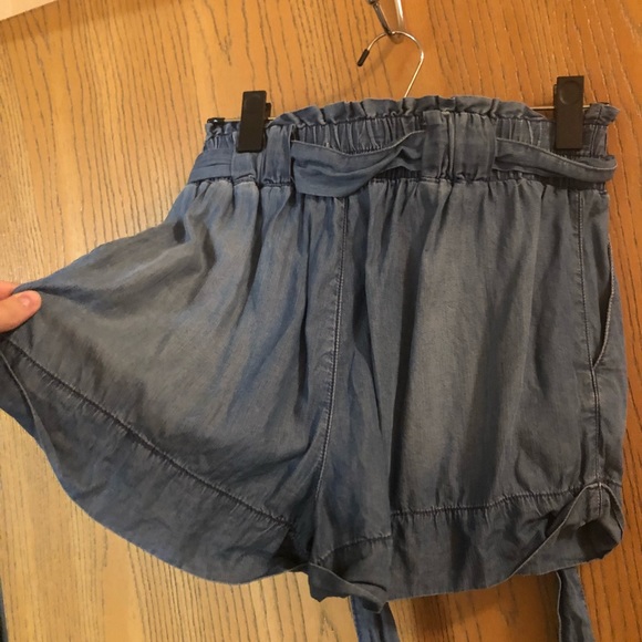 Chambray shorts - Picture 3 of 3